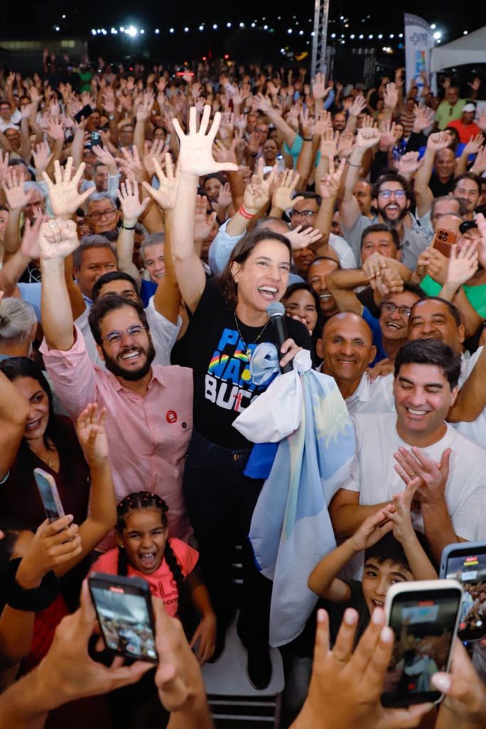 O atributo alt desta imagem está vazio. O nome do arquivo é PHOTO-2026-04-10-21-32-00-1-683x1024.jpg